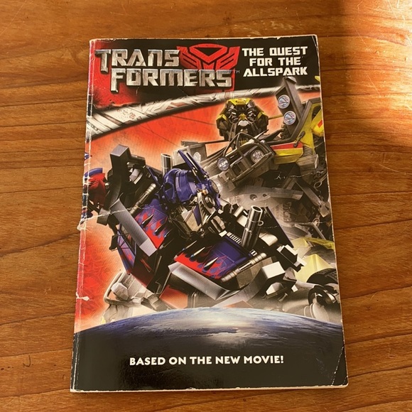 3 x Transformers Softcover Books - Picture 8 of 10